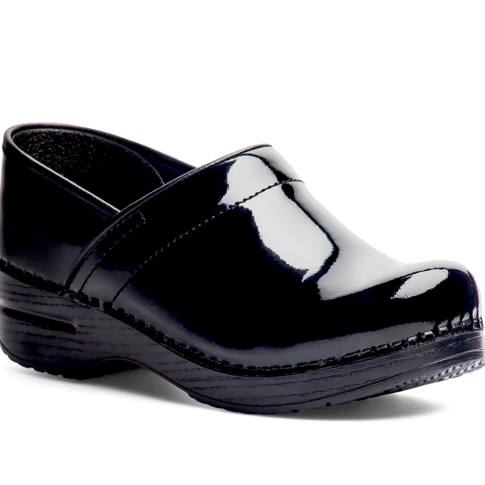 DANSKO XP Professional Black Patent Clog sz 40W. Like new